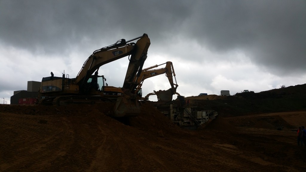 Travaux de terrassement chantier Luxairport - Photo par Simon BIEBER